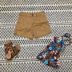 a new day Women's Brown Cargo Shorts